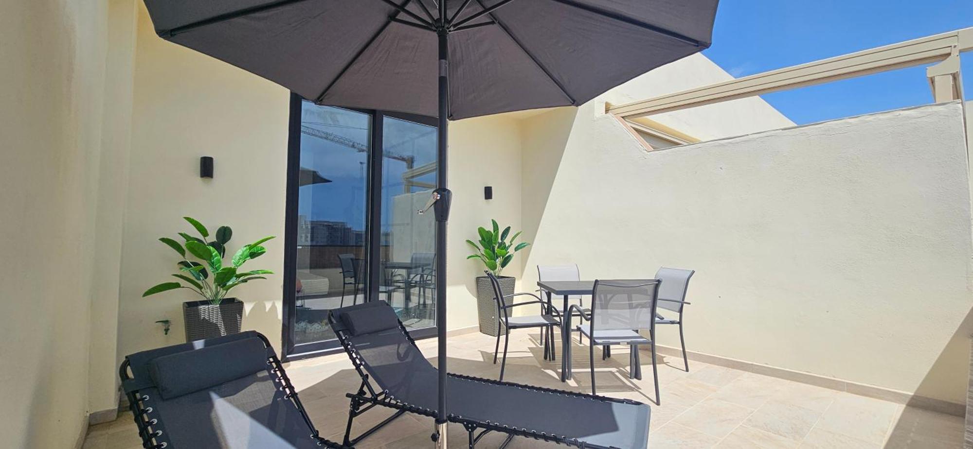 Sea Breeze Penthouse And Terrace Qawra St Paul'S Bay Διαμέρισμα Σεντ Πόλς Μπέι Εξωτερικό φωτογραφία